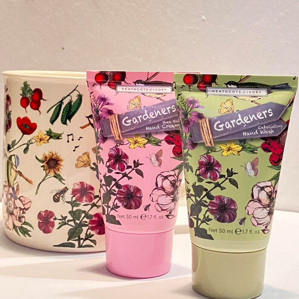 Heathcote & Ivory Gardner's Tea Break Hand Essentials China Mug Hand Wash & Hand